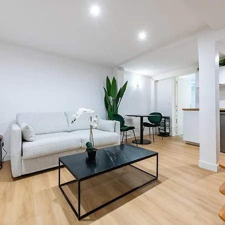 Avenue Breteuil Family - 11 Pers - Unique - Cosy Appartement Parijs