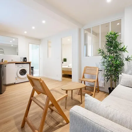 Avenue Breteuil Family - 11 Pers - Unique - Cosy * Paris